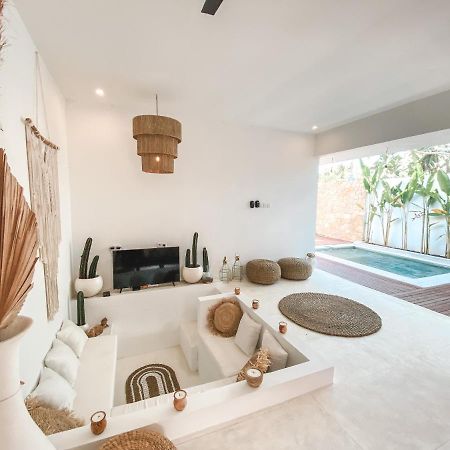 Villa Uma & Amu - Modern Design Kuta  Екстериор снимка