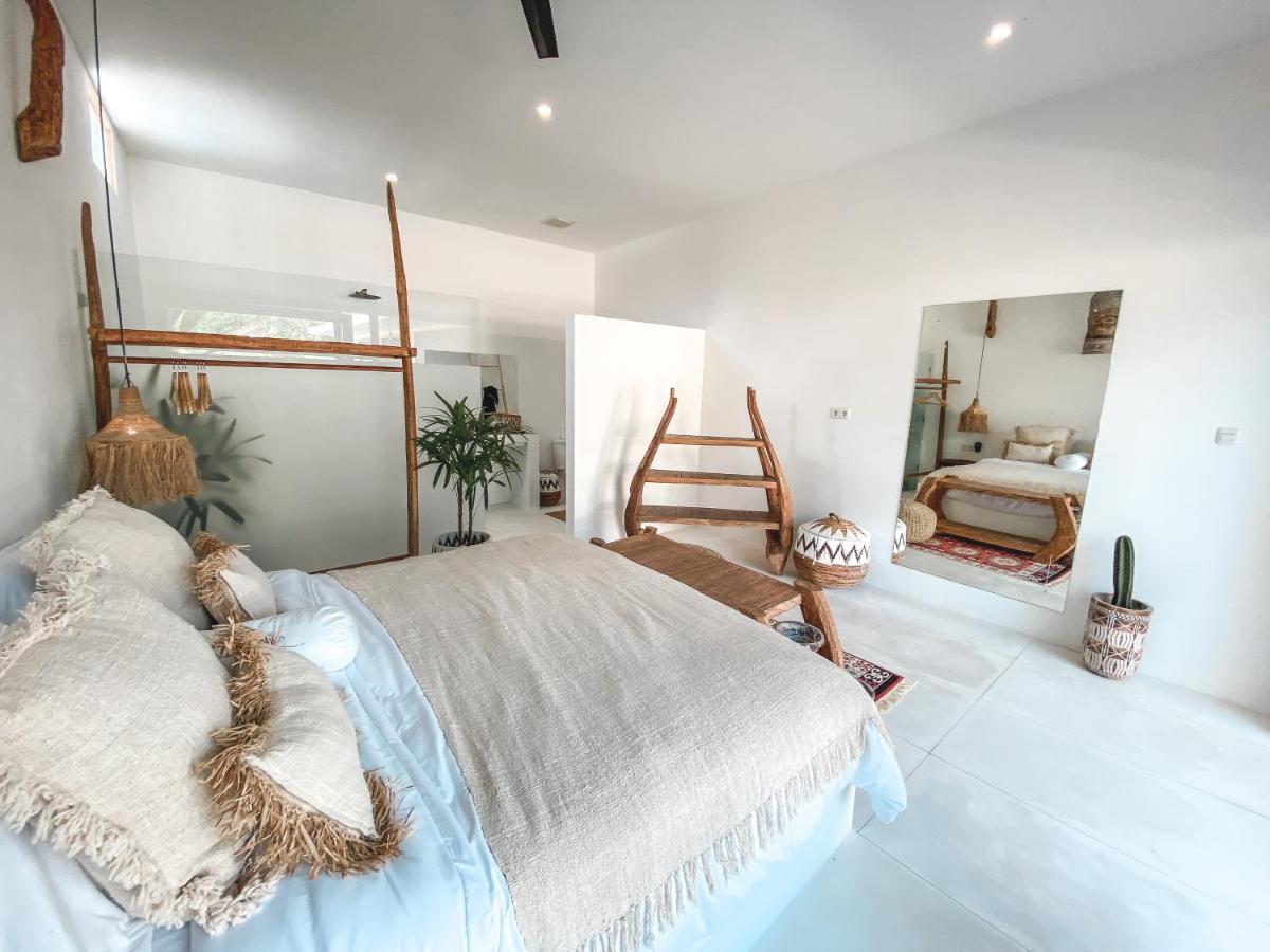 Villa Uma & Amu - Modern Design Kuta  Екстериор снимка