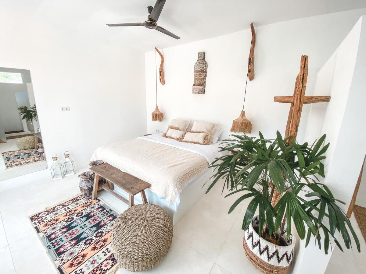 Villa Uma & Amu - Modern Design Kuta  Екстериор снимка